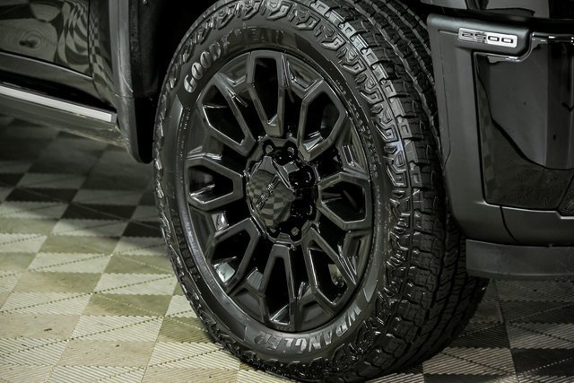 2025 Gmc Sierra 2500 HD Denali photo 2