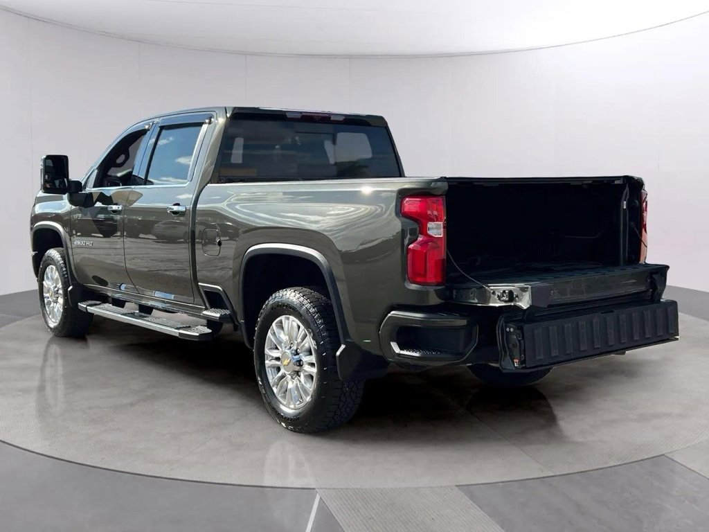2023 Chevrolet Silverado 2500HD High Country photo 3