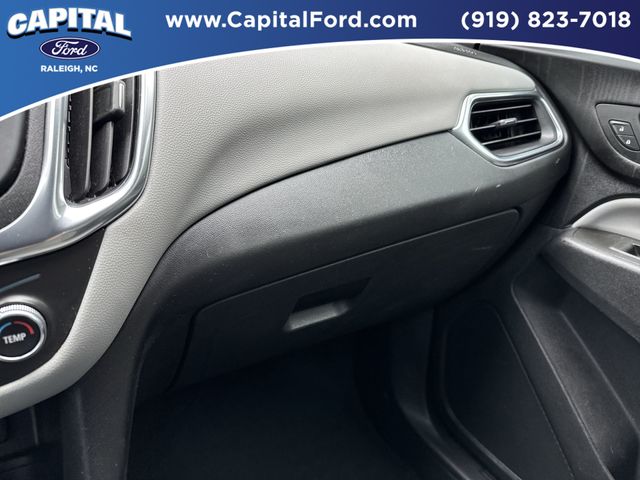 2021 Chevrolet Equinox LS photo 25