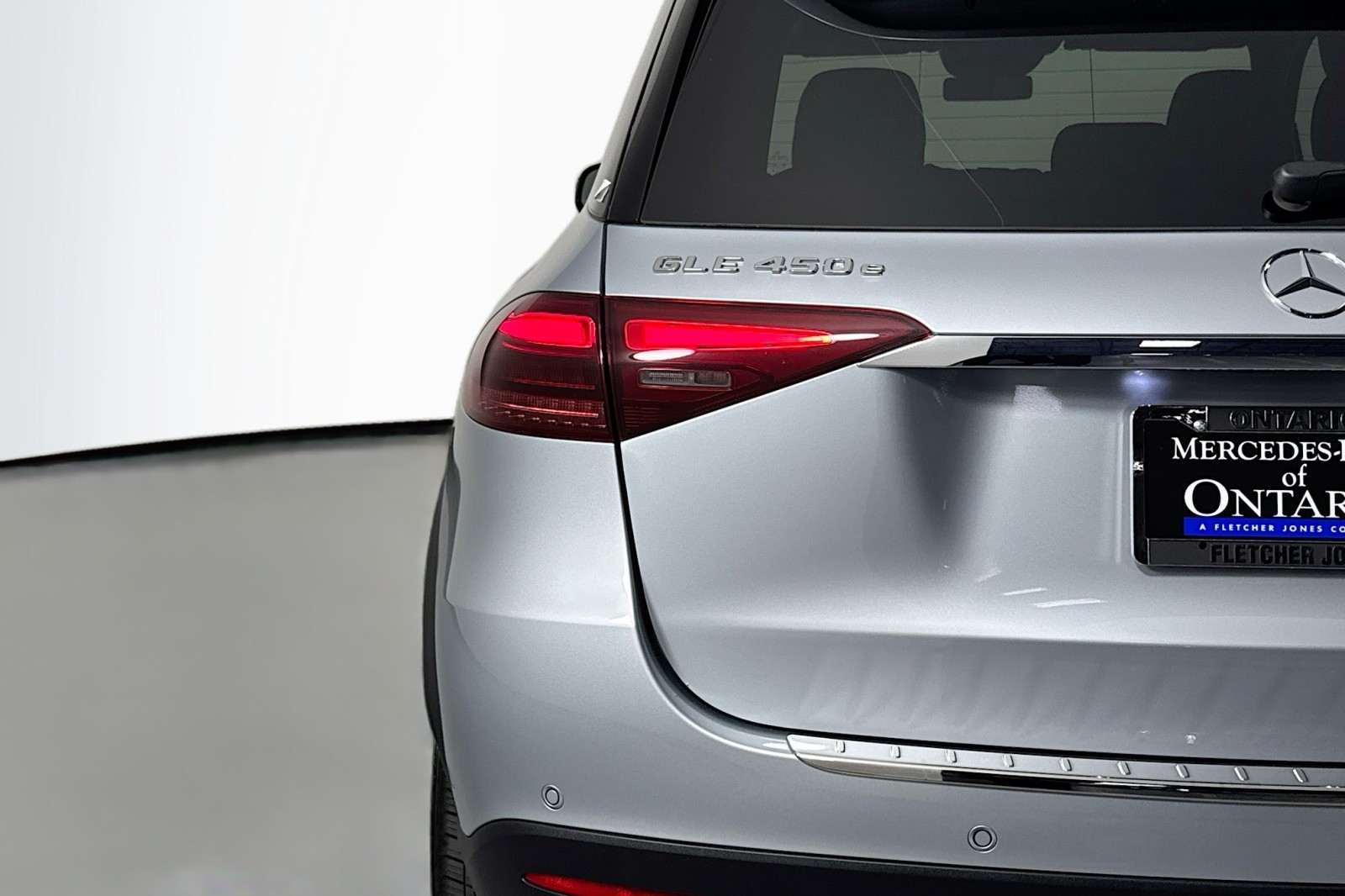 2025 Mercedes Benz GLE 450e photo 12