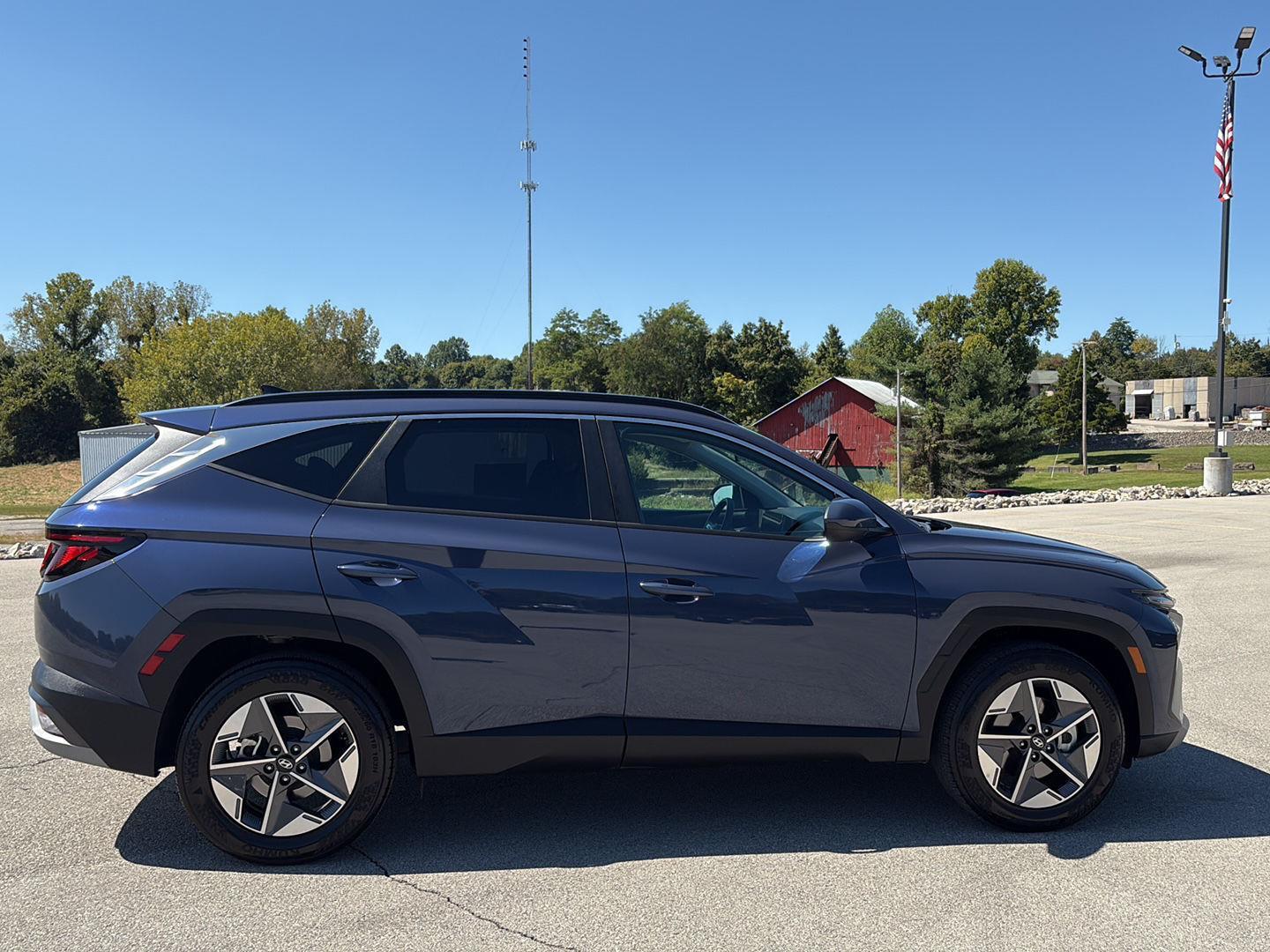 2025 Hyundai Tucson SEL photo 3