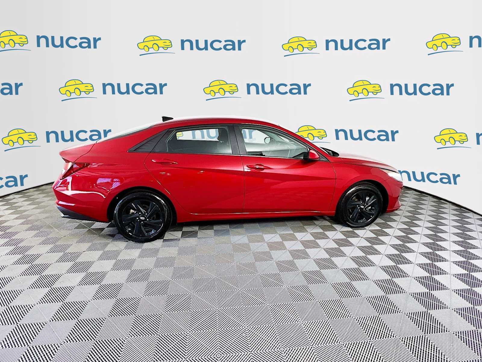 2023 Hyundai Elantra SEL photo 8