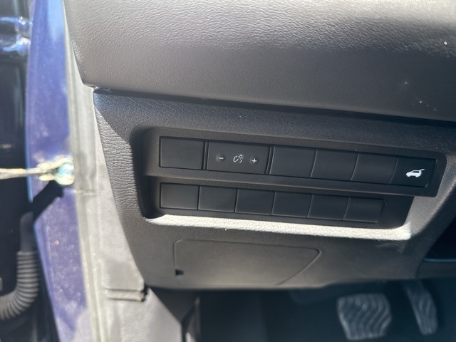 2022 Mitsubishi Outlander Black Edition photo 5
