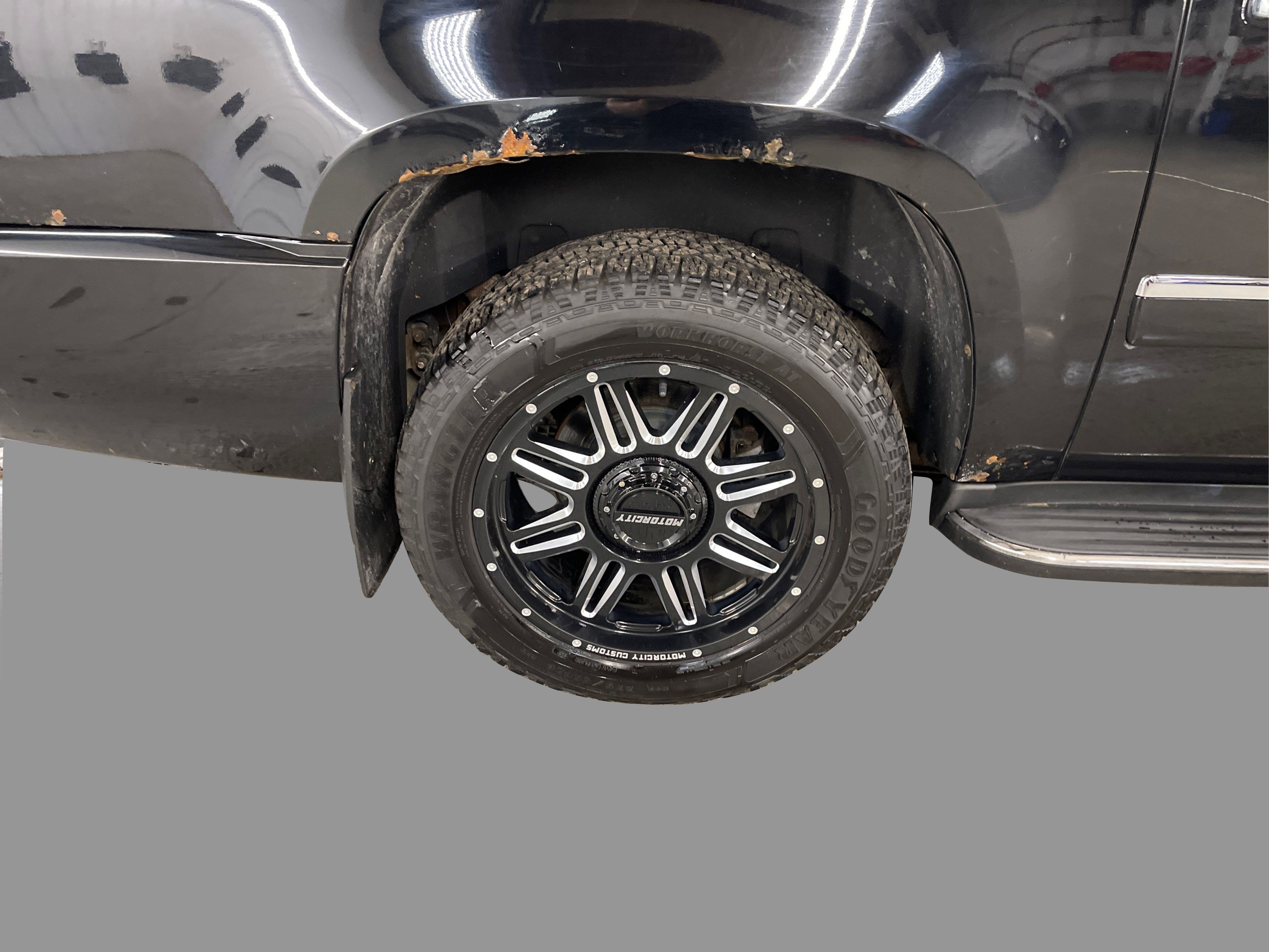2011 Gmc Yukon XL Denali photo 11
