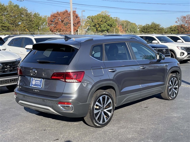 2022 Volkswagen Taos SE photo 4