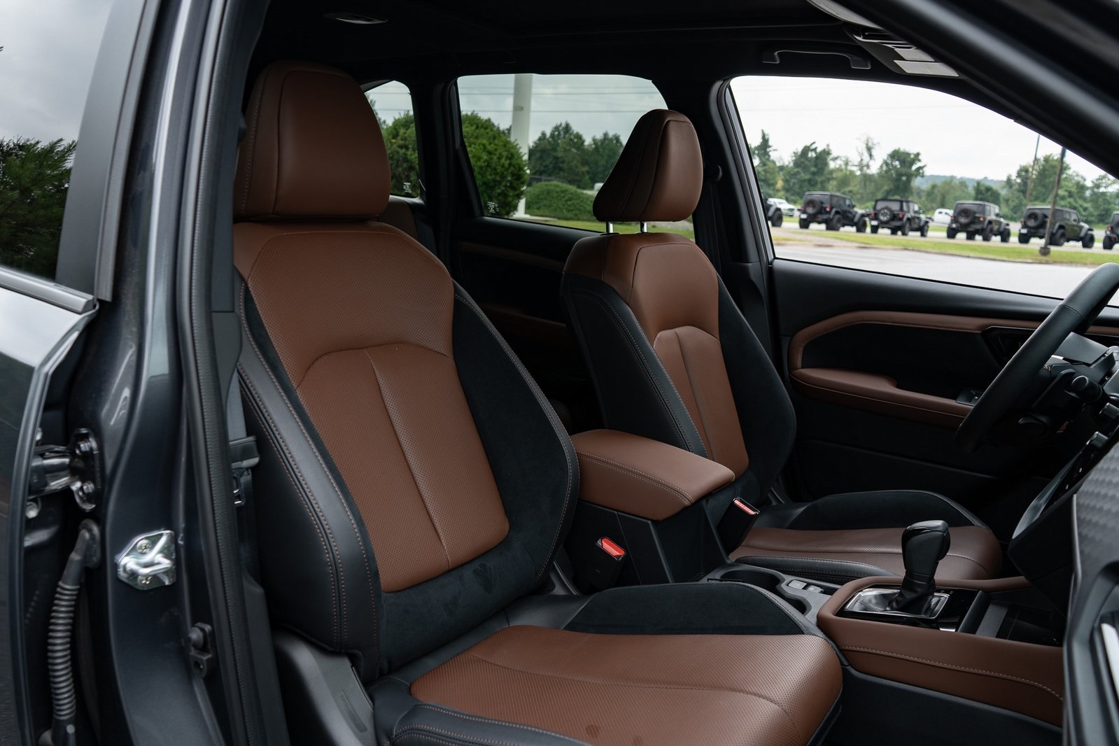 2025 Subaru Forester Touring photo 20