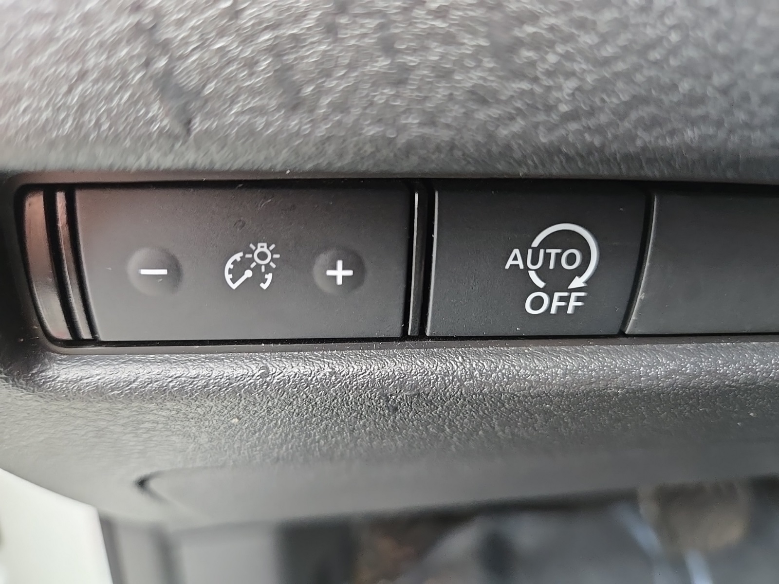 2023 Nissan Rogue SV photo 21