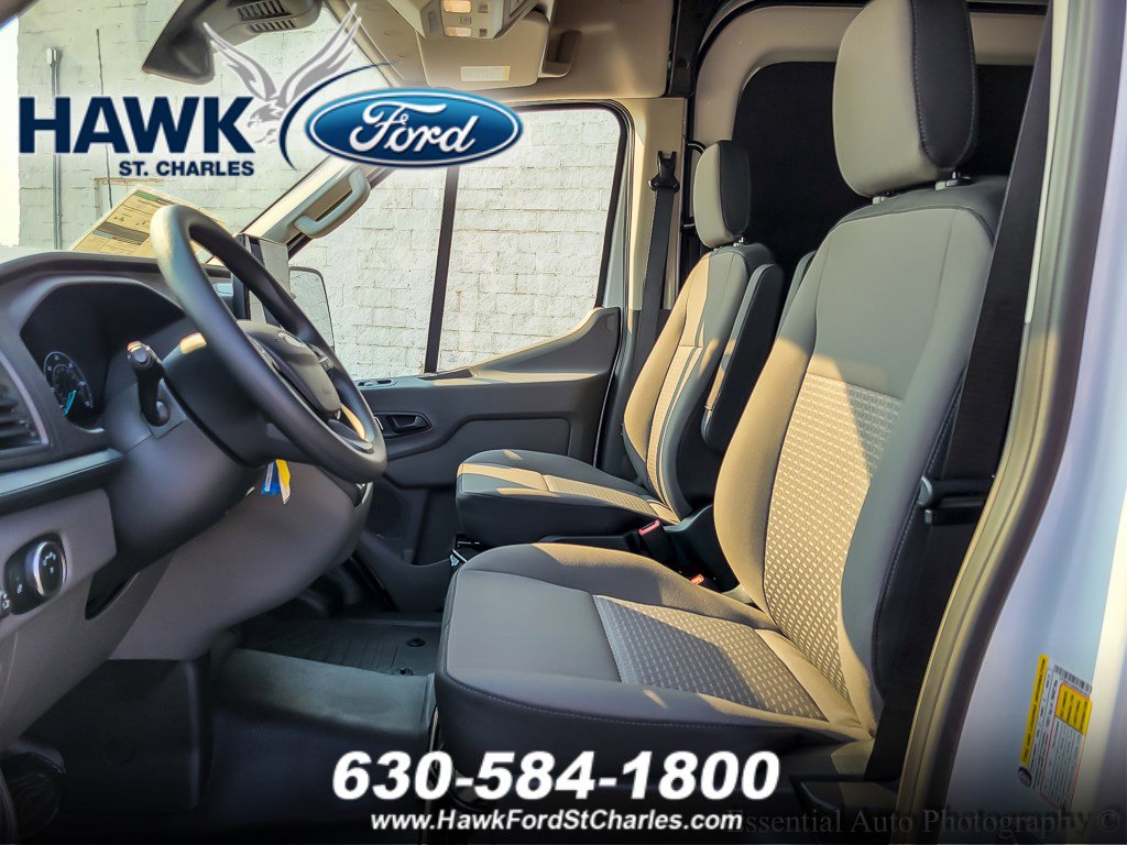 2025 Ford Transit Cargo Van photo 4