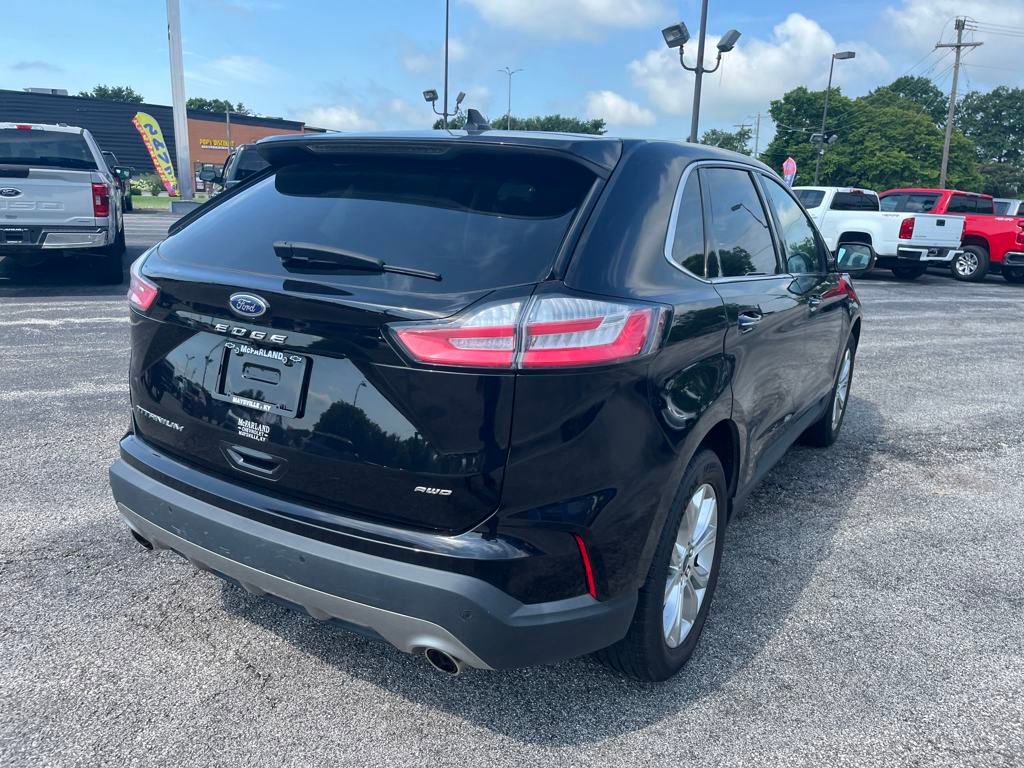 2022 Ford Edge Titanium photo 5
