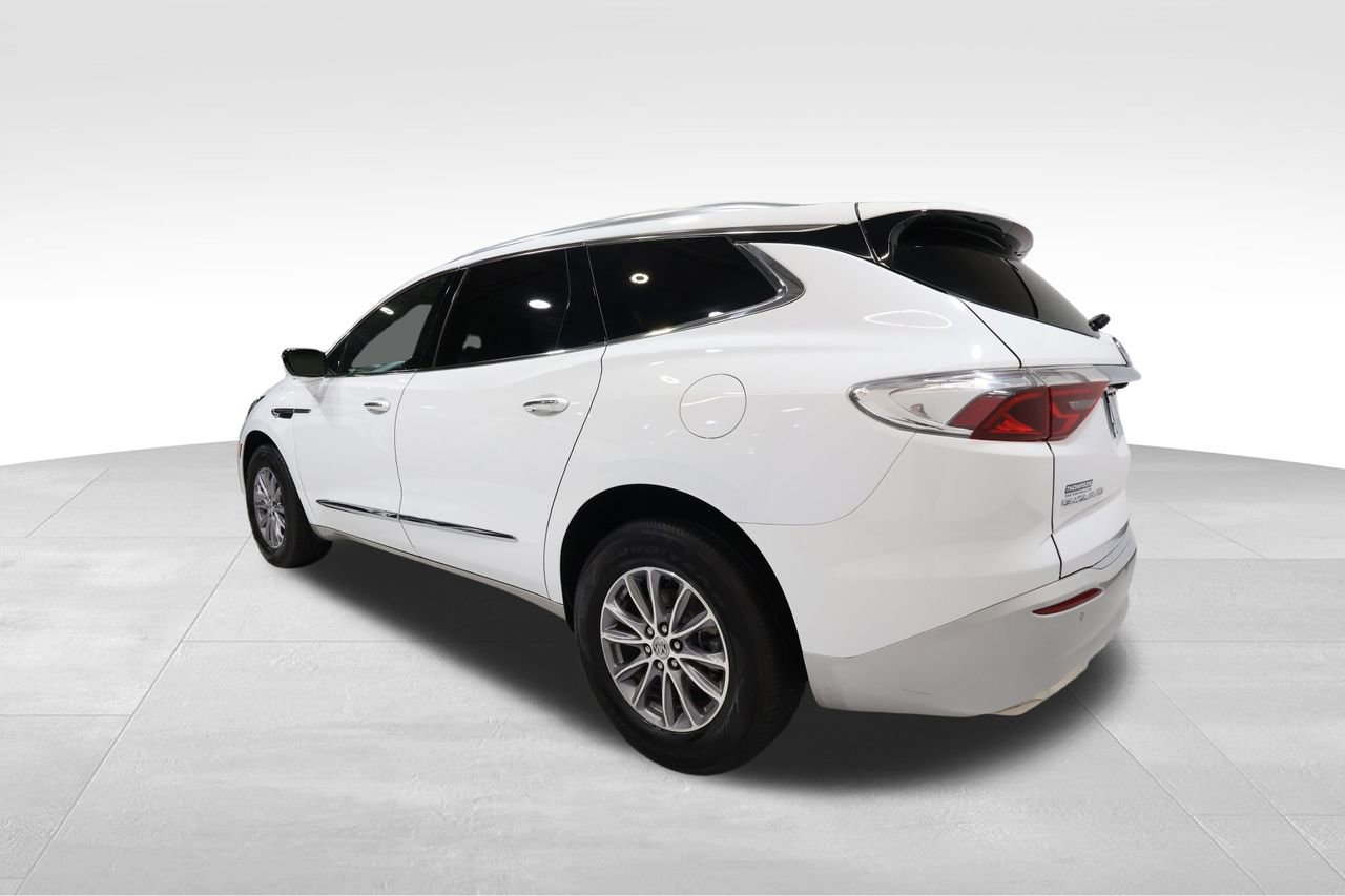 2024 Buick Enclave Premium photo 2