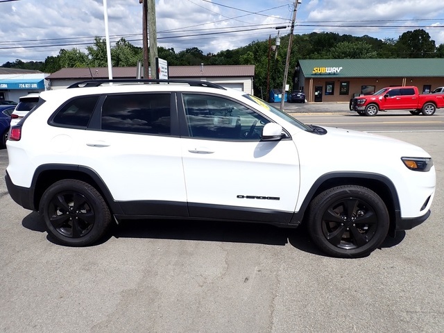 2020 Jeep Cherokee Altitude photo 2