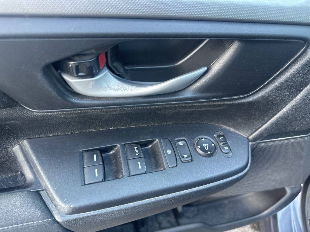 2020 Honda CR-V LX photo 19