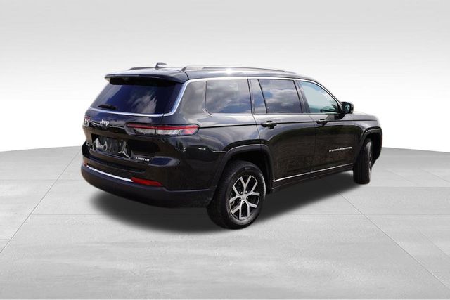 2024 Jeep Grand Cherokee Limited photo 2