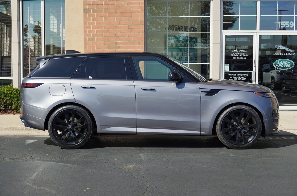 2025 Land Rover Range Rover Sport SE photo 5
