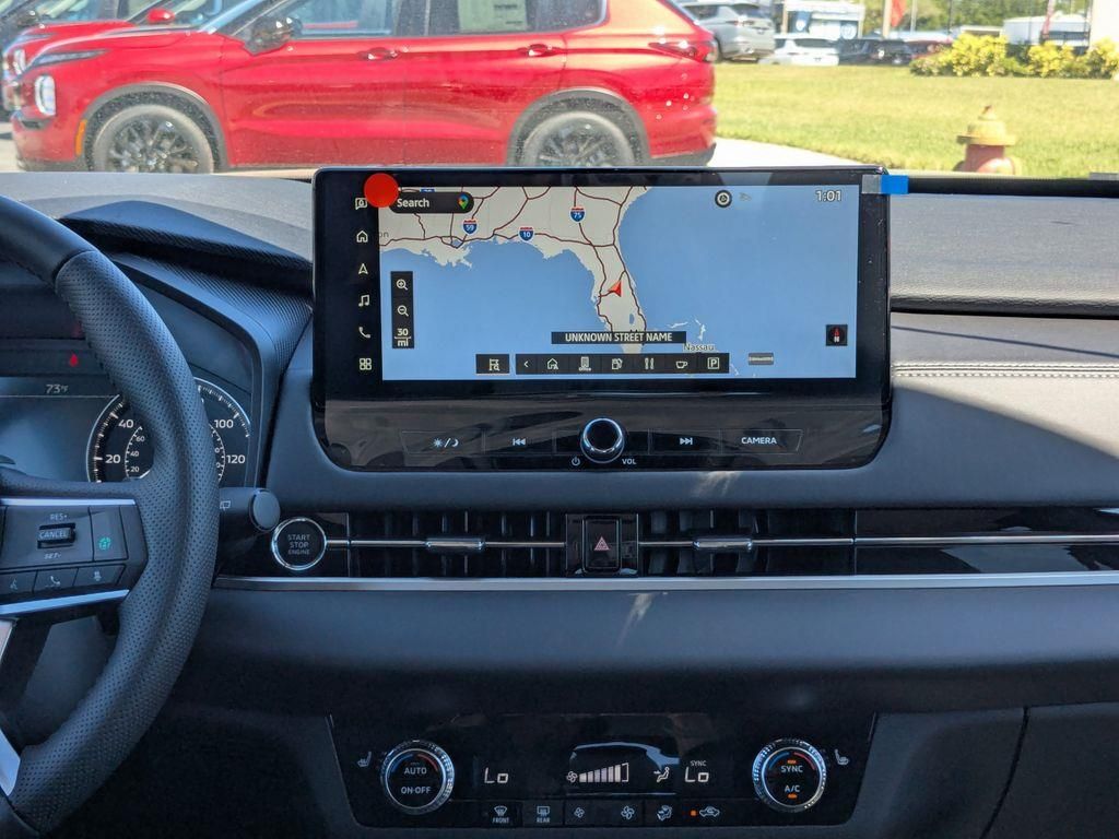 2025 Mitsubishi Outlander SE photo 15