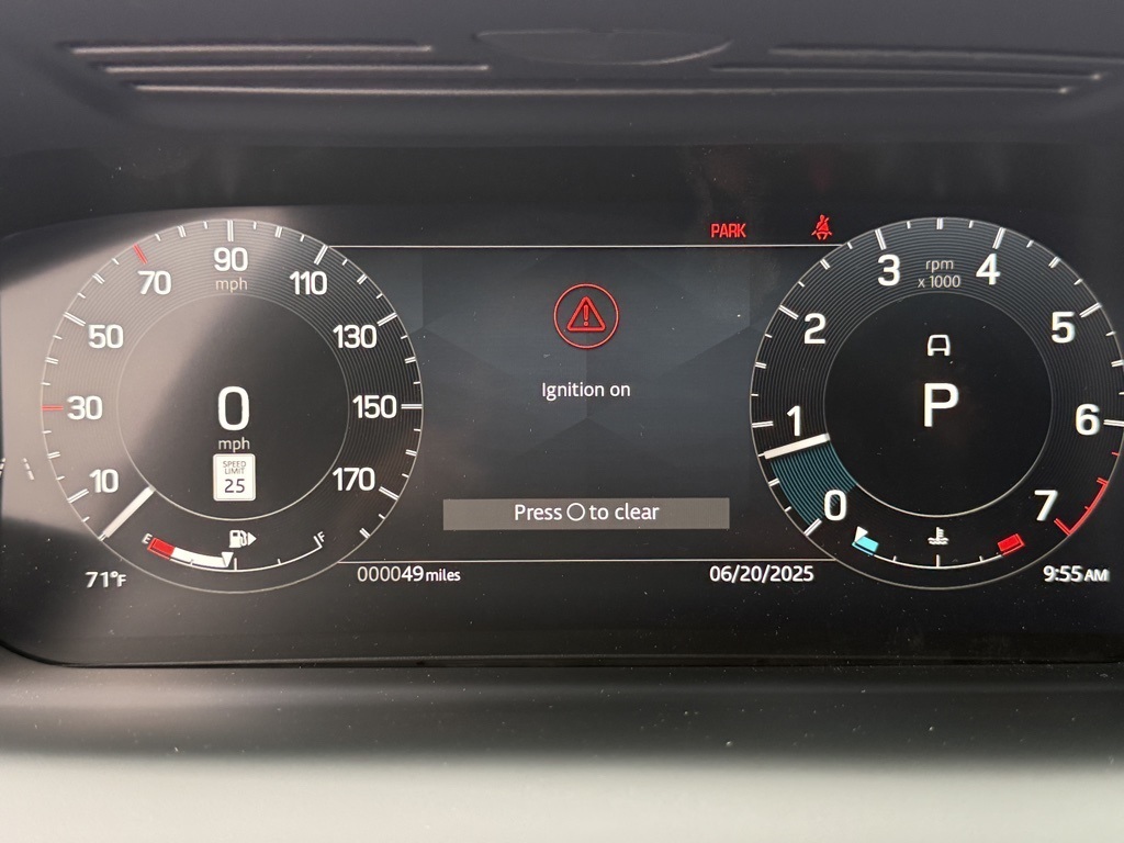 2025 Land Rover Discovery Sport SE photo 16