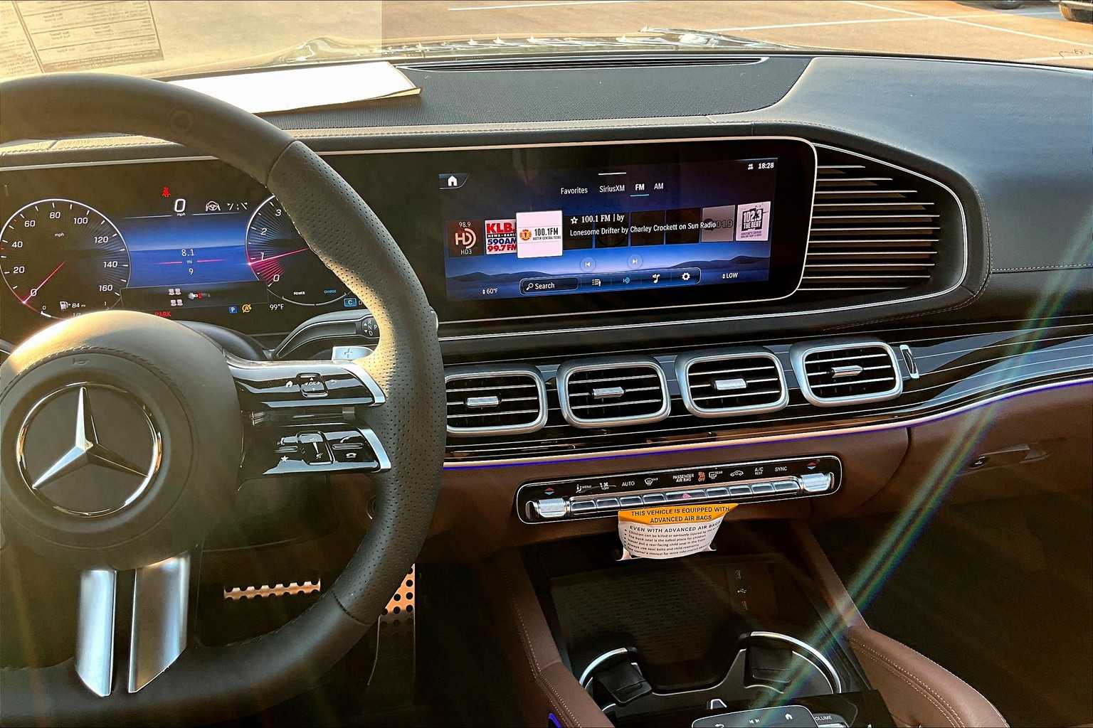 2026 Mercedes Benz GLS 580 4MATIC photo 4