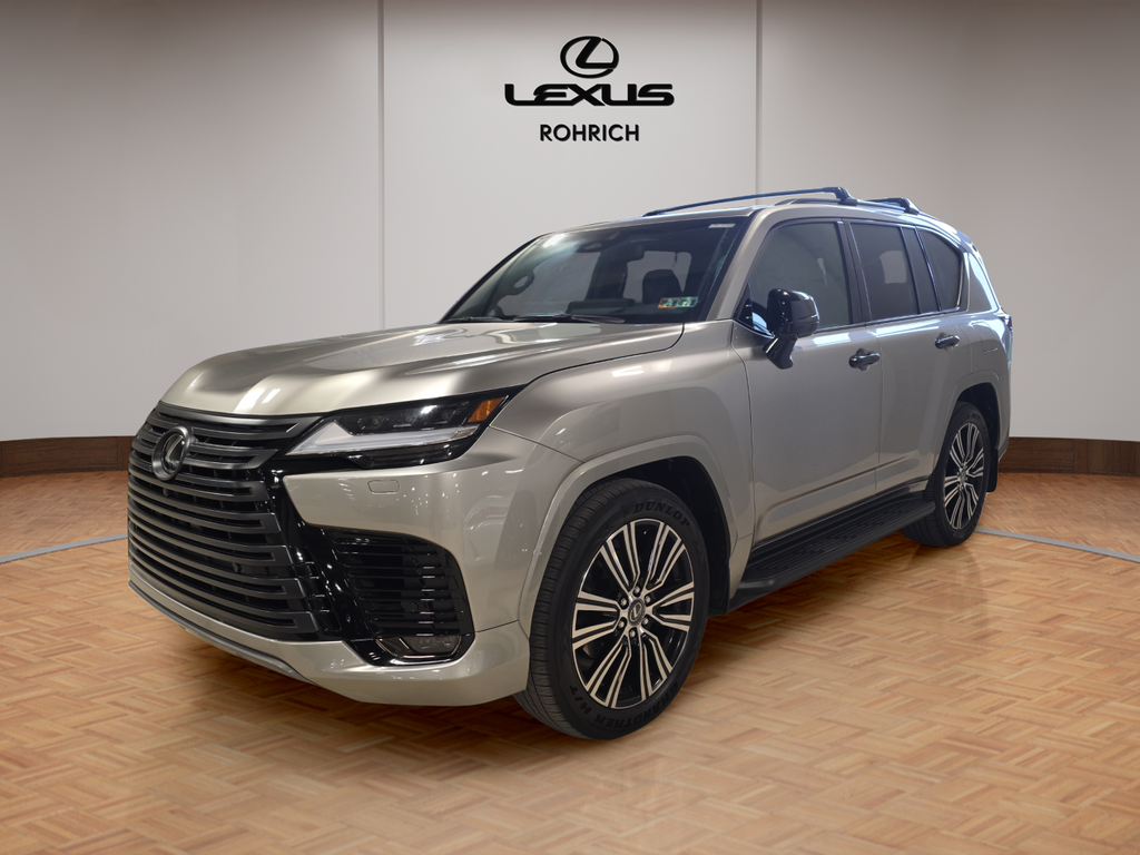 2025 Lexus LX Luxury's photo