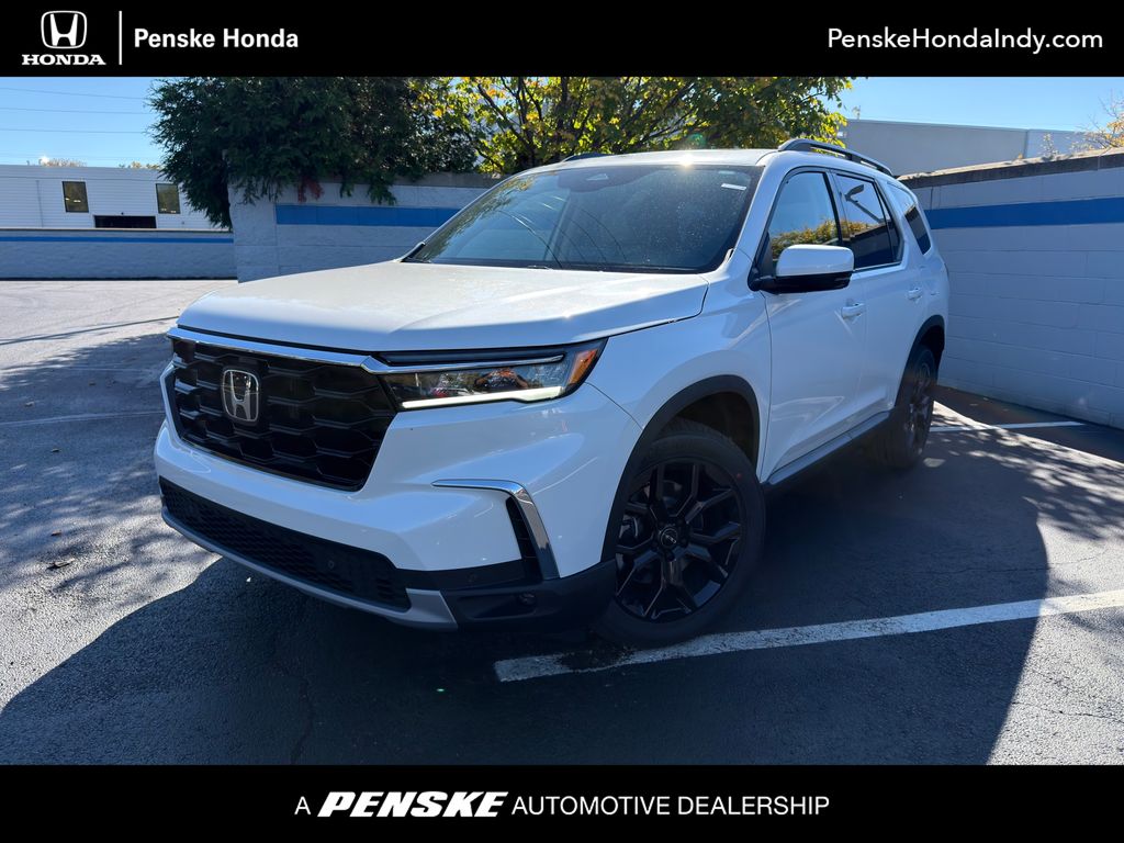2025 Honda Pilot Touring's photo