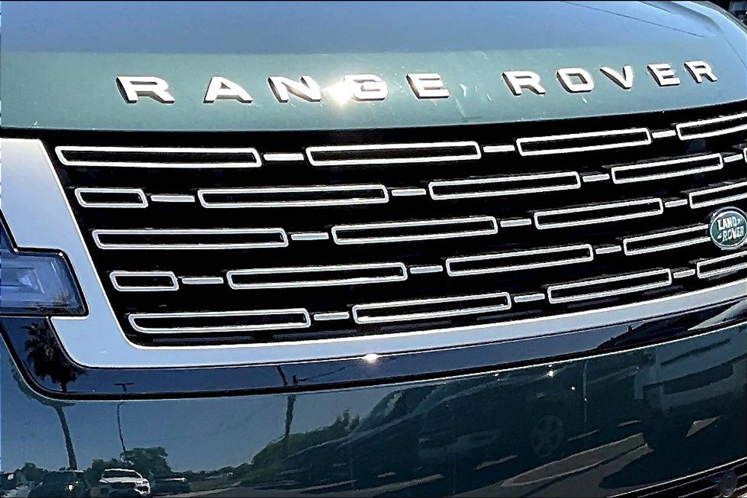 2025 Land Rover Range Rover SE photo 33