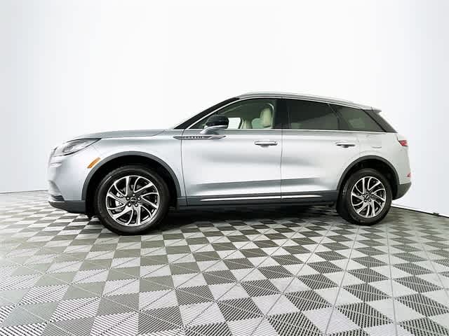 2022 Lincoln Corsair Standard photo 4
