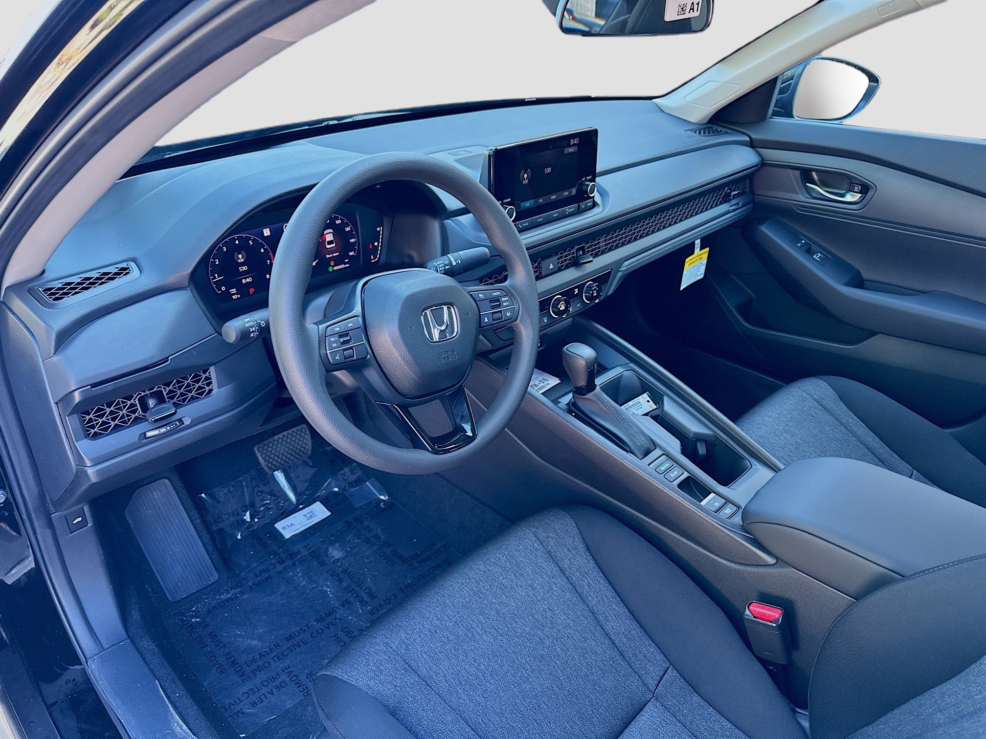 2025 Honda Accord LX photo 7