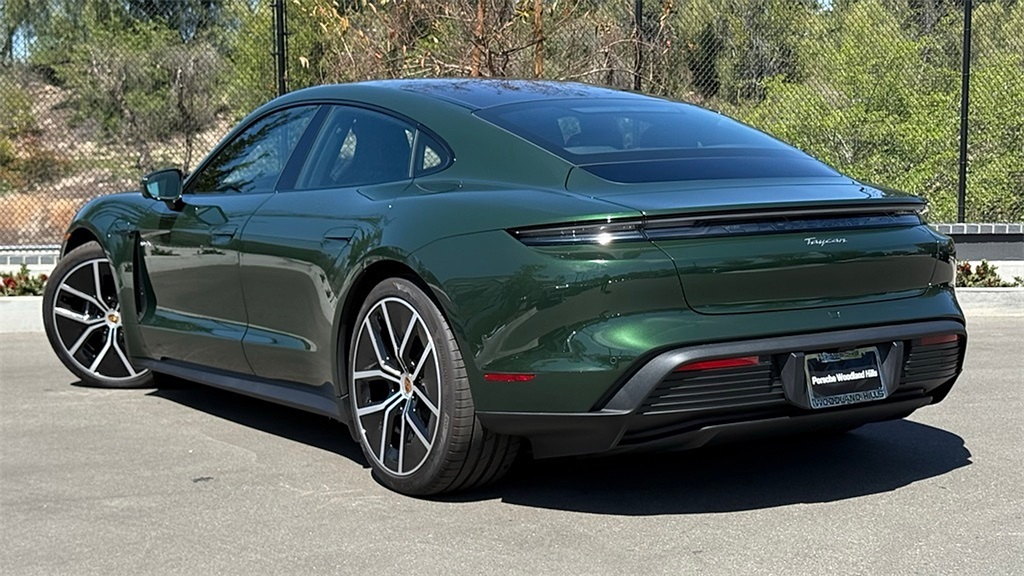 2025 Porsche Taycan photo 2
