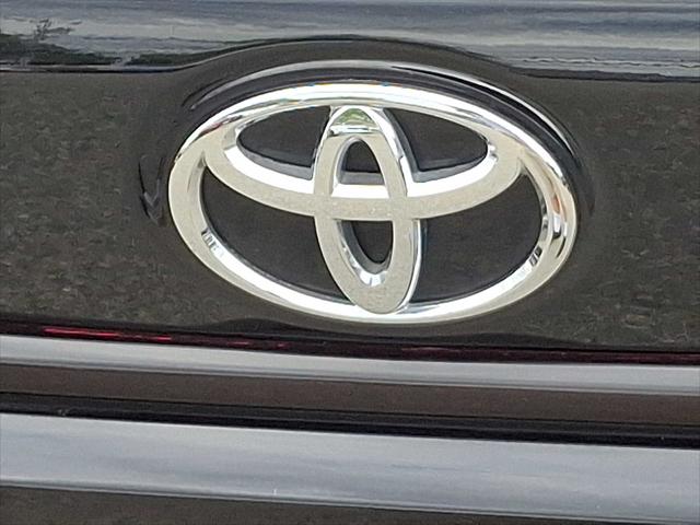 2024 Toyota Corolla LE photo 28