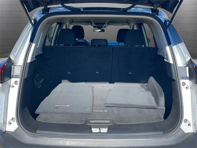 2023 Nissan Rogue SV photo 37