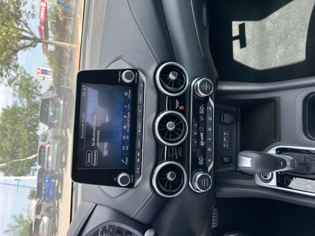 2025 Nissan Sentra SV photo 11