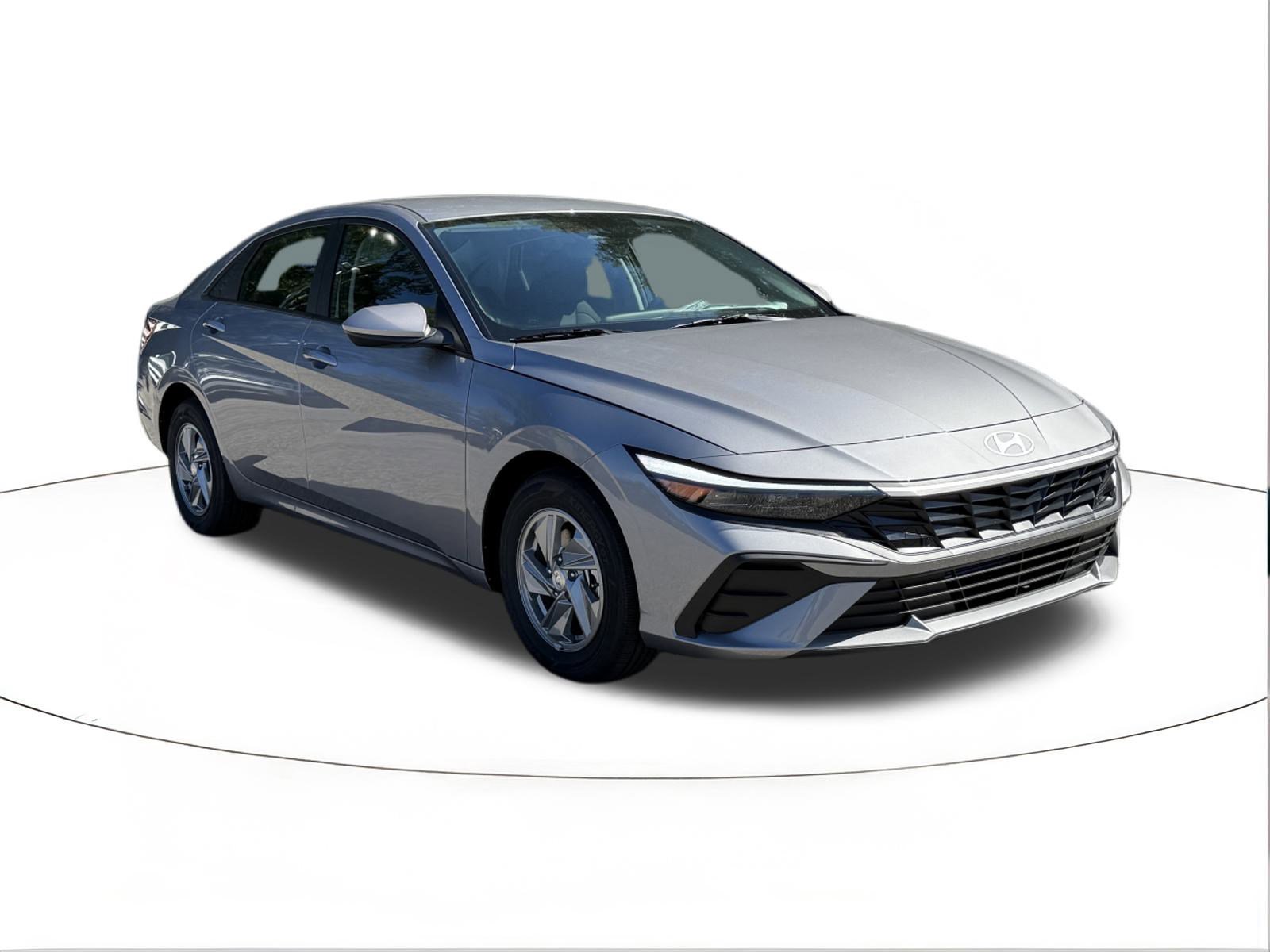 2026 Hyundai Elantra SE's photo