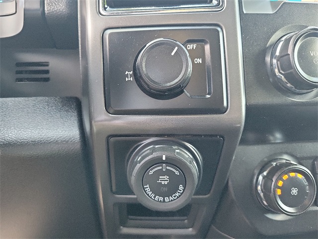 2019 Ford F-150 XLT photo 17