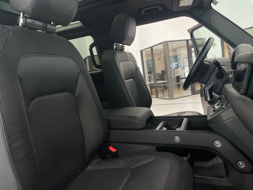 2024 Land Rover Defender 90 X-Dynamic SE photo 15