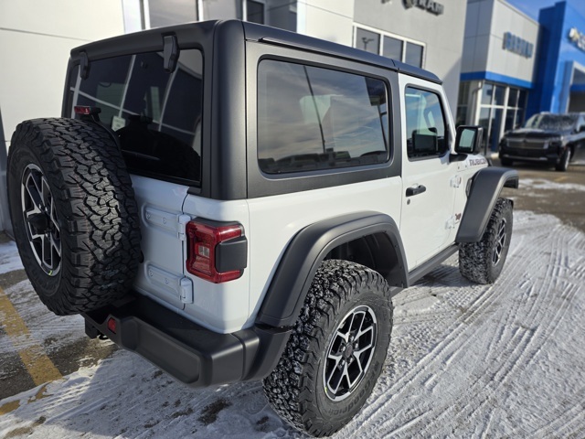 2025 Jeep Wrangler Rubicon photo 4