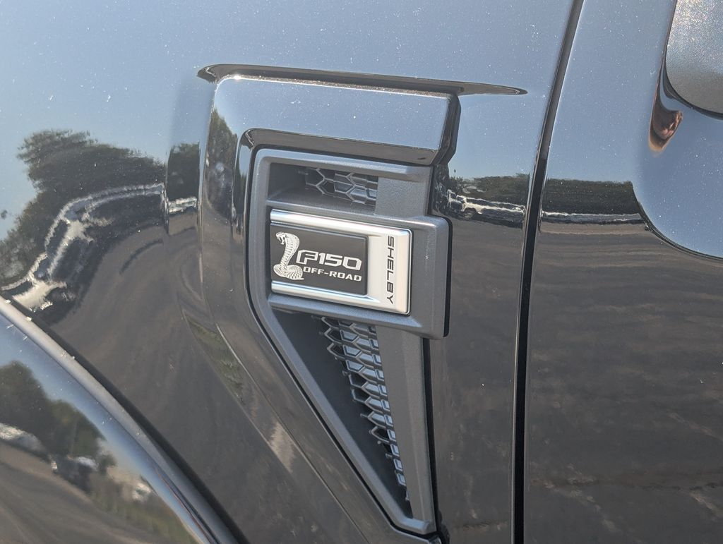 2025 Ford F-150 Lariat photo 26