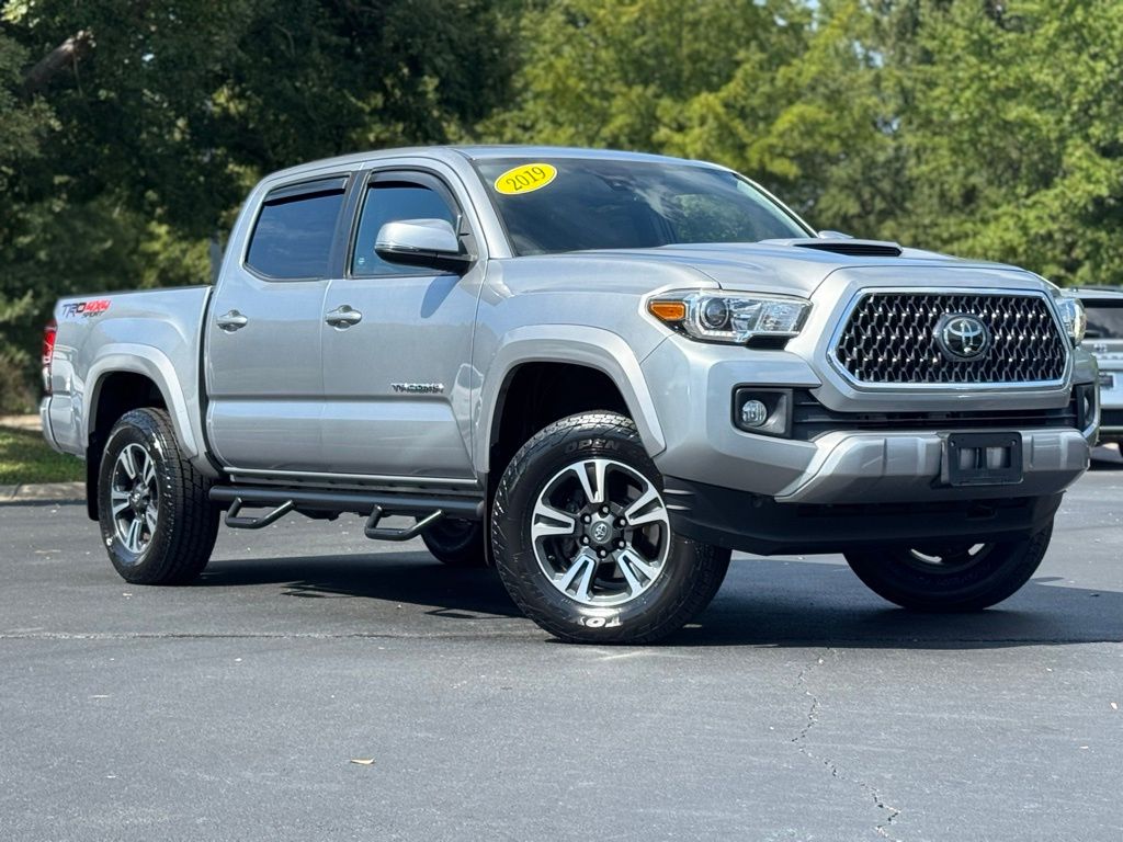 2019 Toyota Tacoma TRD Sport 4x4 Double Cab photo 2