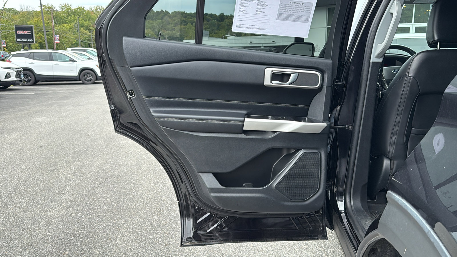 2022 Ford Explorer XLT photo 21