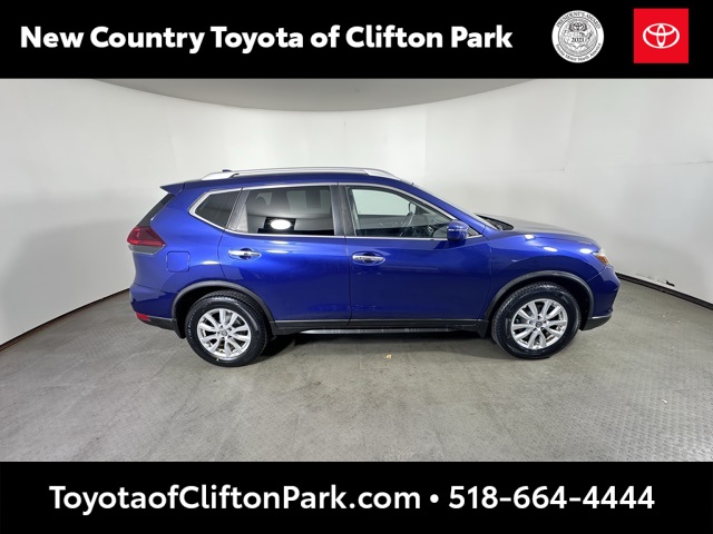 Used 2019 Nissan Rogue SV with VIN KNMAT2MV5KP555873 for sale in Mechanicville, NY