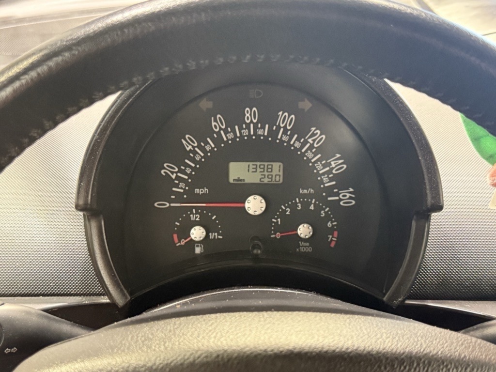 2005 Volkswagen Beetle Convertible GLS photo 29