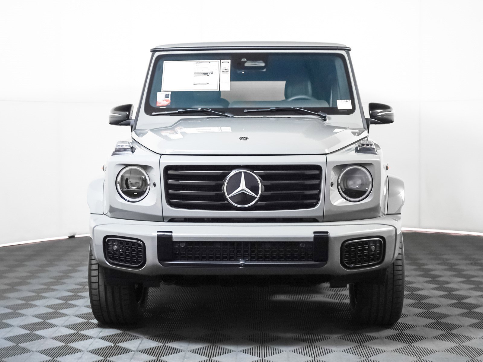 2025 Mercedes Benz G photo 10