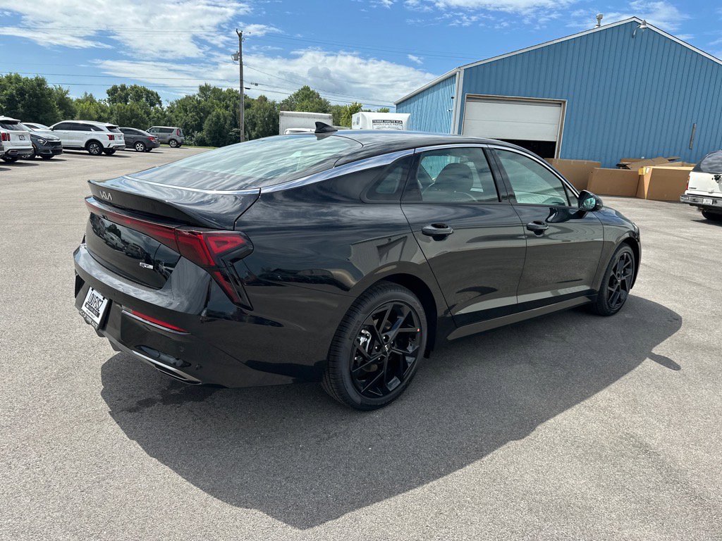 2026 Kia K5 GT-Line photo 7