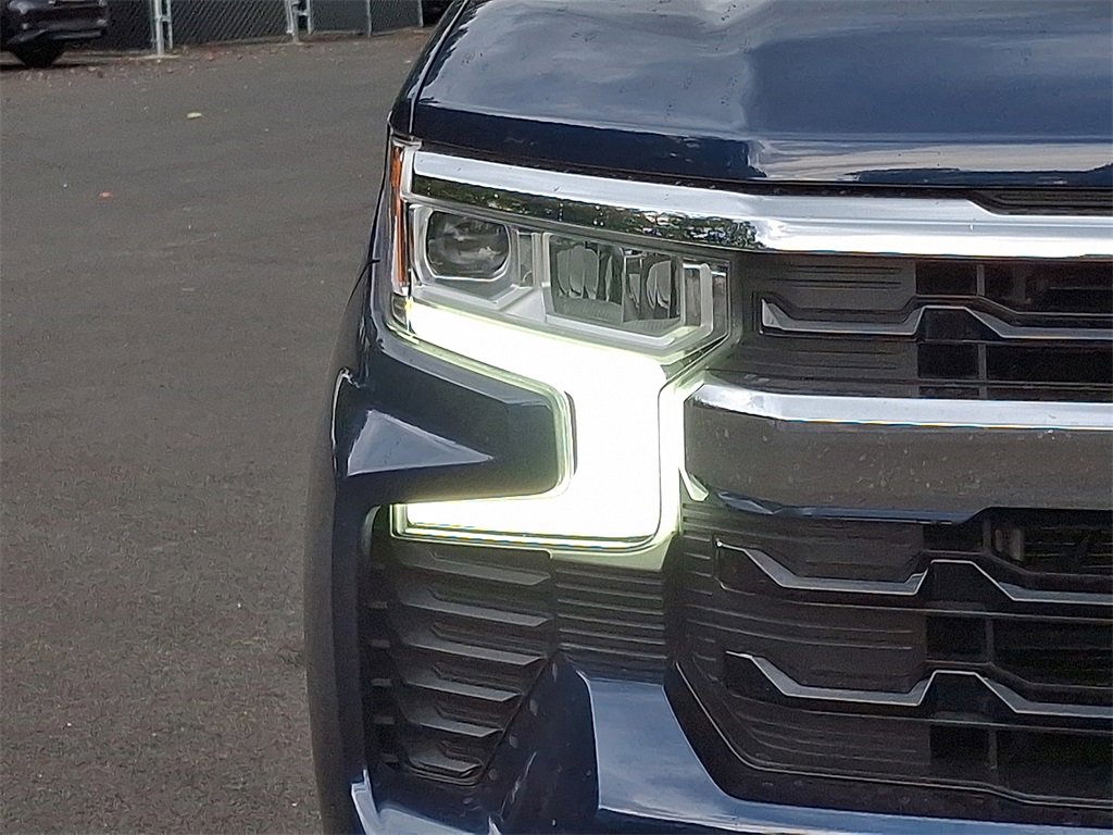 2022 Chevrolet Silverado 1500 LT photo 10