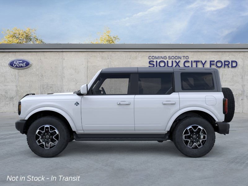 2025 Ford Bronco Outer Banks photo 2