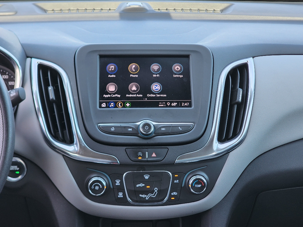 2023 Chevrolet Equinox LS photo 3