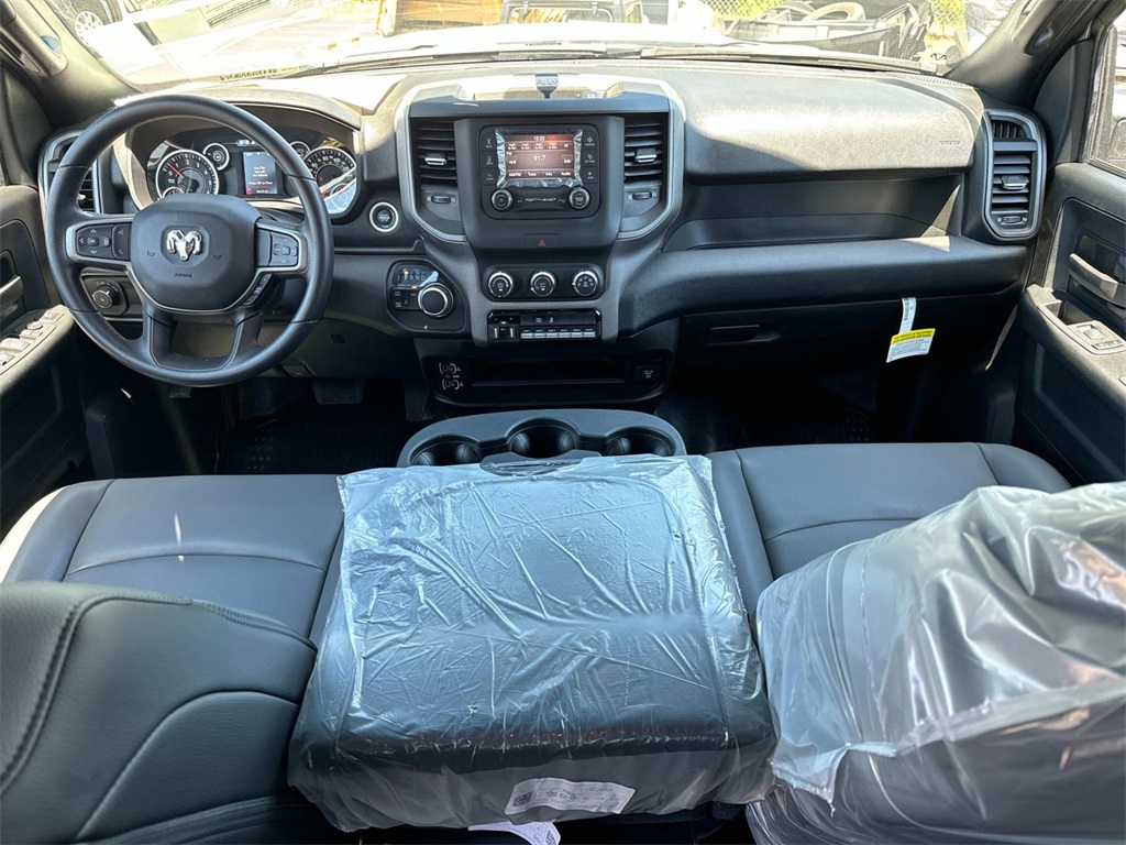 2024 Ram 2500 Tradesman photo 17