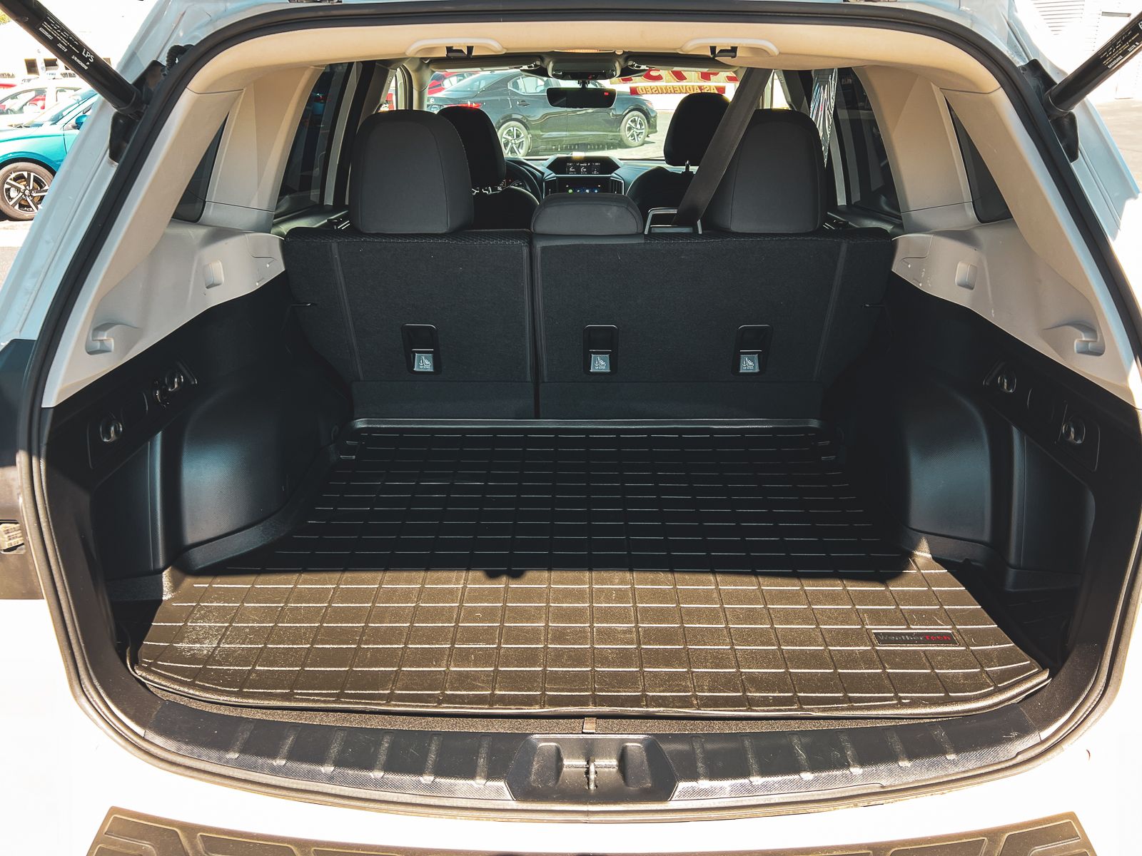 2023 Subaru Forester Premium photo 6