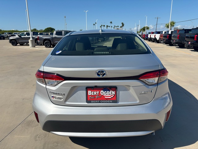 2022 Toyota Corolla Hybrid LE photo 6