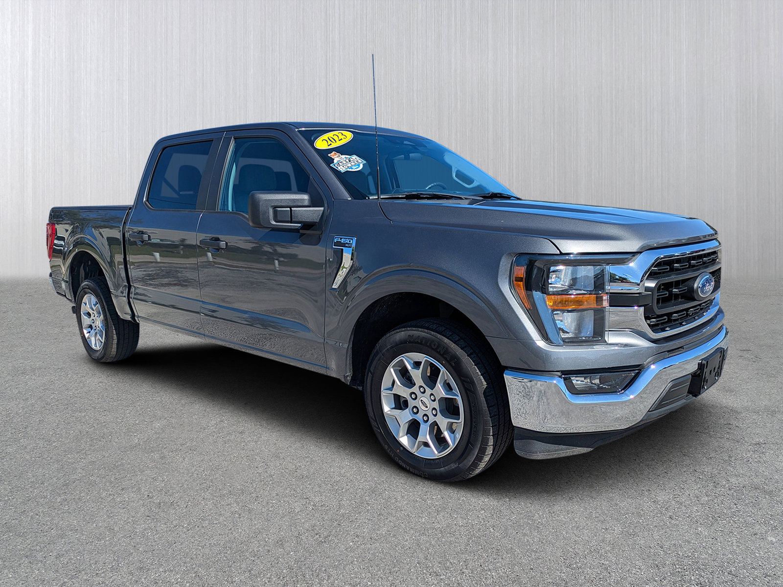 2023 Ford F-150 XL's photo