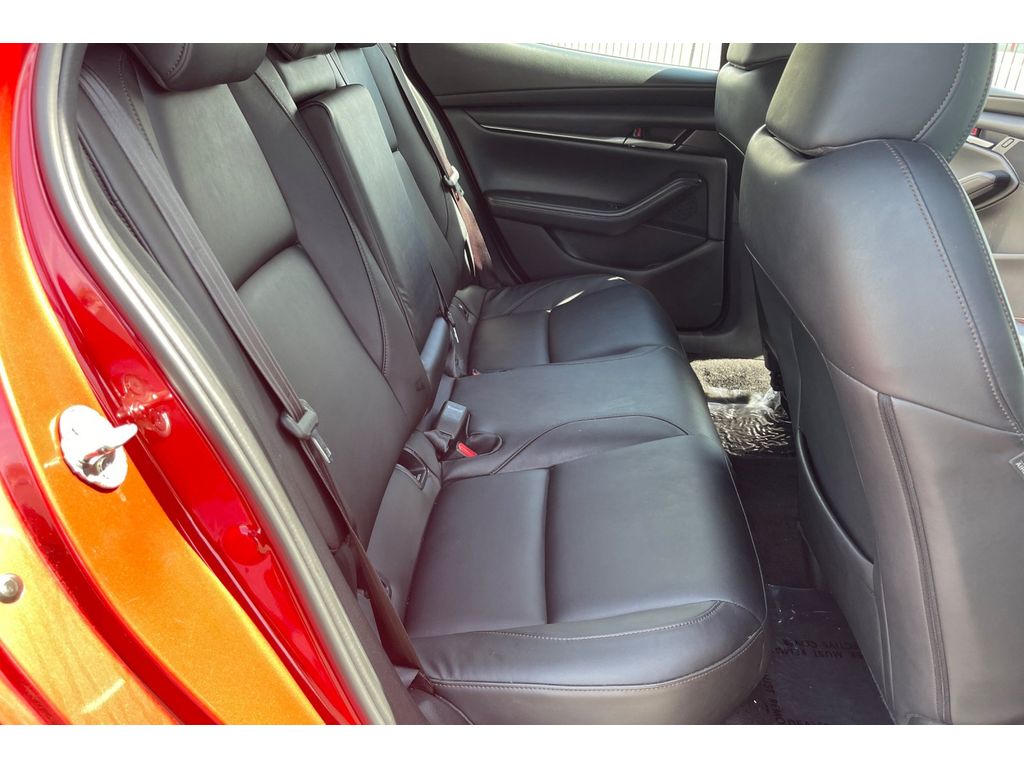 2022 Mazda Mazda3 Hatchback Select photo 18