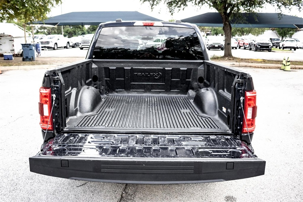 2023 Ford F-150 XLT photo 29